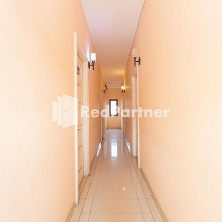 Star Hotel Jaksa Mitra Reddoorz Jakarta Luaran gambar