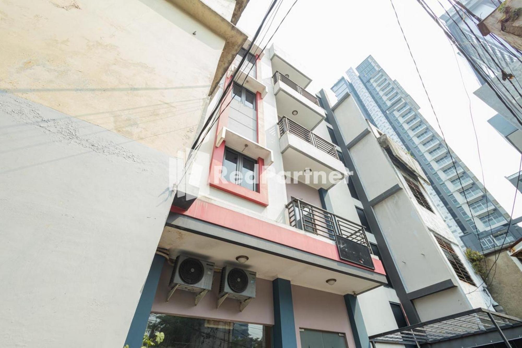 Star Hotel Jaksa Mitra Reddoorz Jakarta Luaran gambar