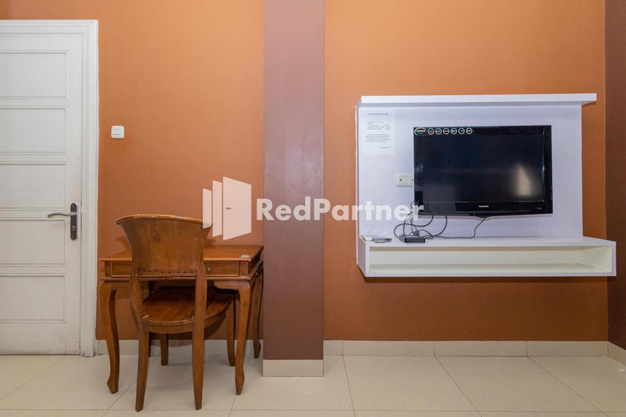 Star Hotel Jaksa Mitra Reddoorz Jakarta Luaran gambar