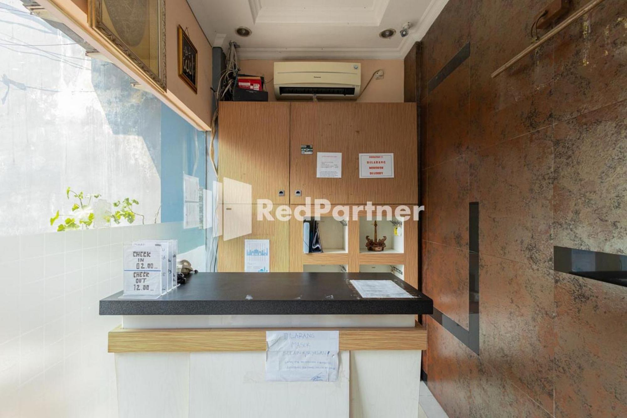 Star Hotel Jaksa Mitra Reddoorz Jakarta Luaran gambar