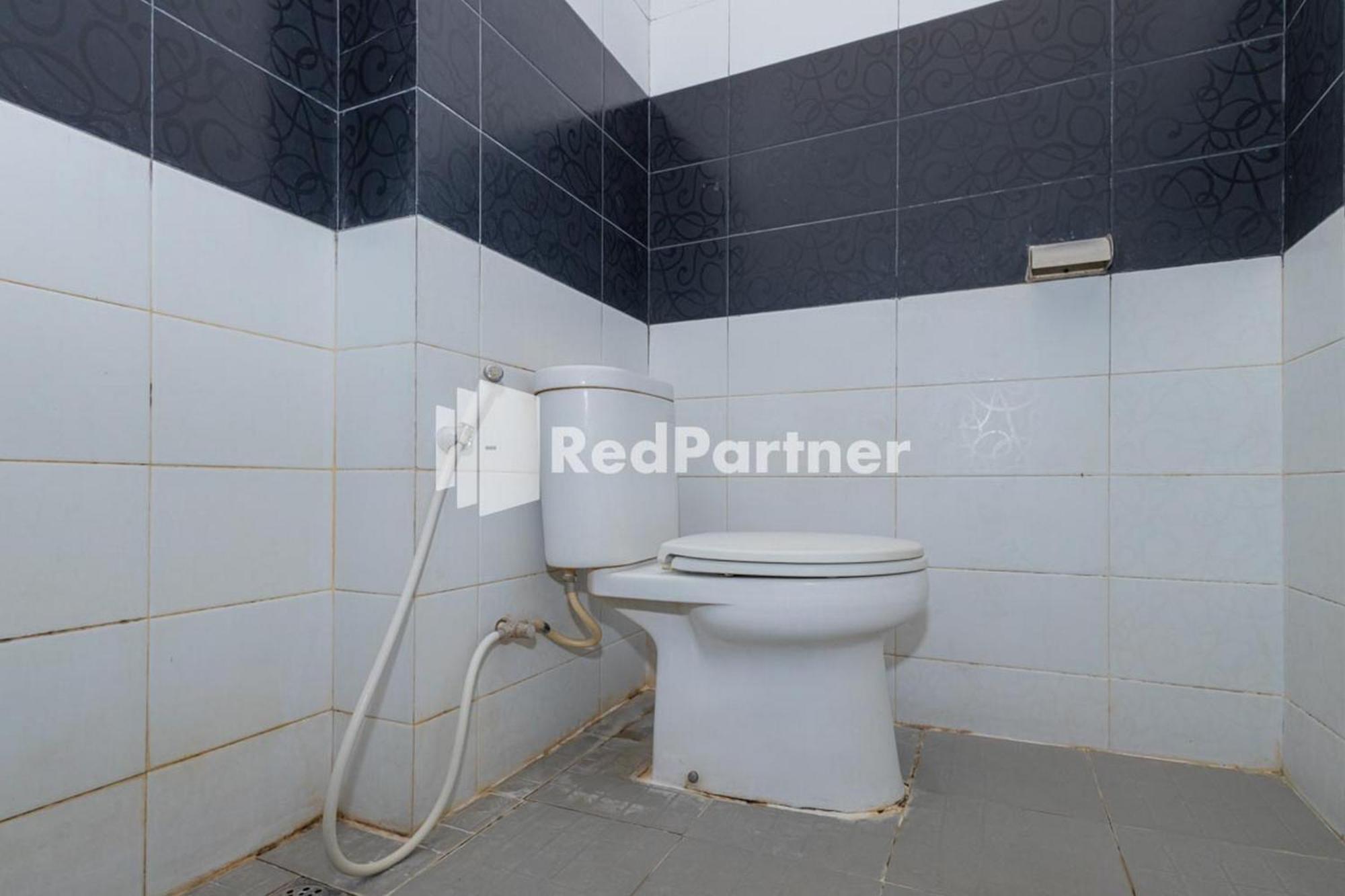 Star Hotel Jaksa Mitra Reddoorz Jakarta Luaran gambar